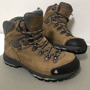 Womens Vasque hiking boots sz 7.5 goretex